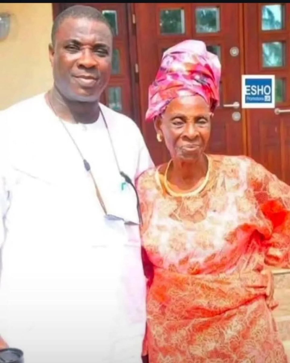 Yhemollyconcept's tweet image. BREAKING: K1 De Ultimate mourns as he loses his mother at 105 years old. 

Details shortly.
#ogunupdate