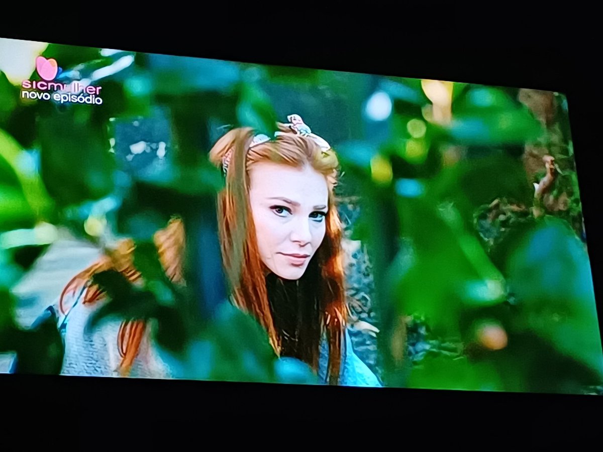 luna8567372972's tweet photo. @startv Kraliçe #ElçinSangu #Defne #DefneTopal #Defo 🧡 https://t.co/9eonm3AE9s