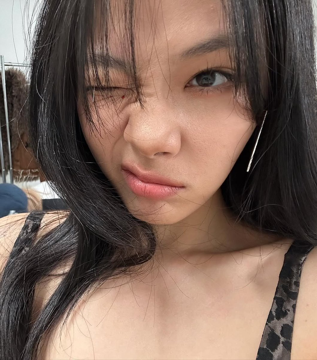 비비. tweet media