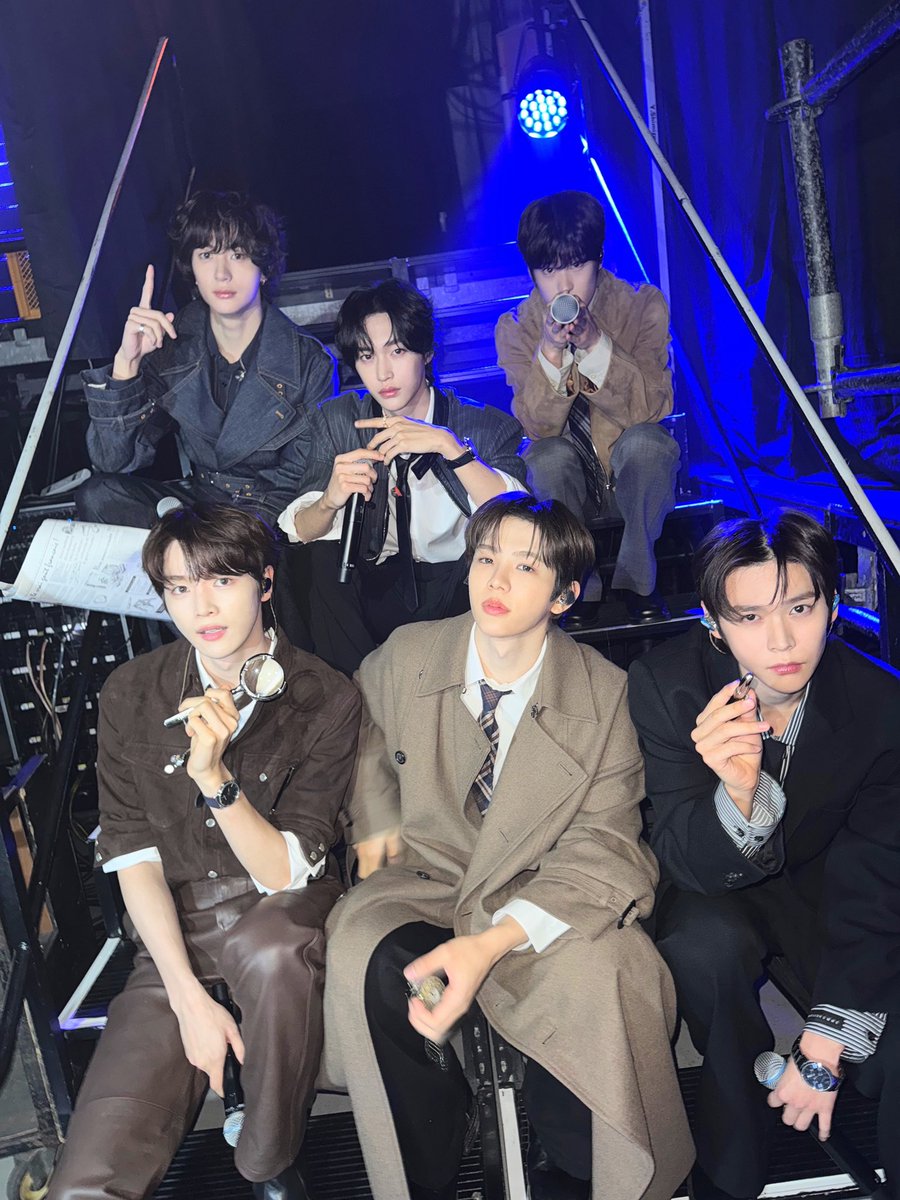 RIIZE JAPAN FANMEETING 2025
『RIIZE：The Secret LIEZ』 🧡Day1🧡

#RIIZE_TheSecretLIEZ
#RIIZE #라이즈 
#RISEandREALIZE