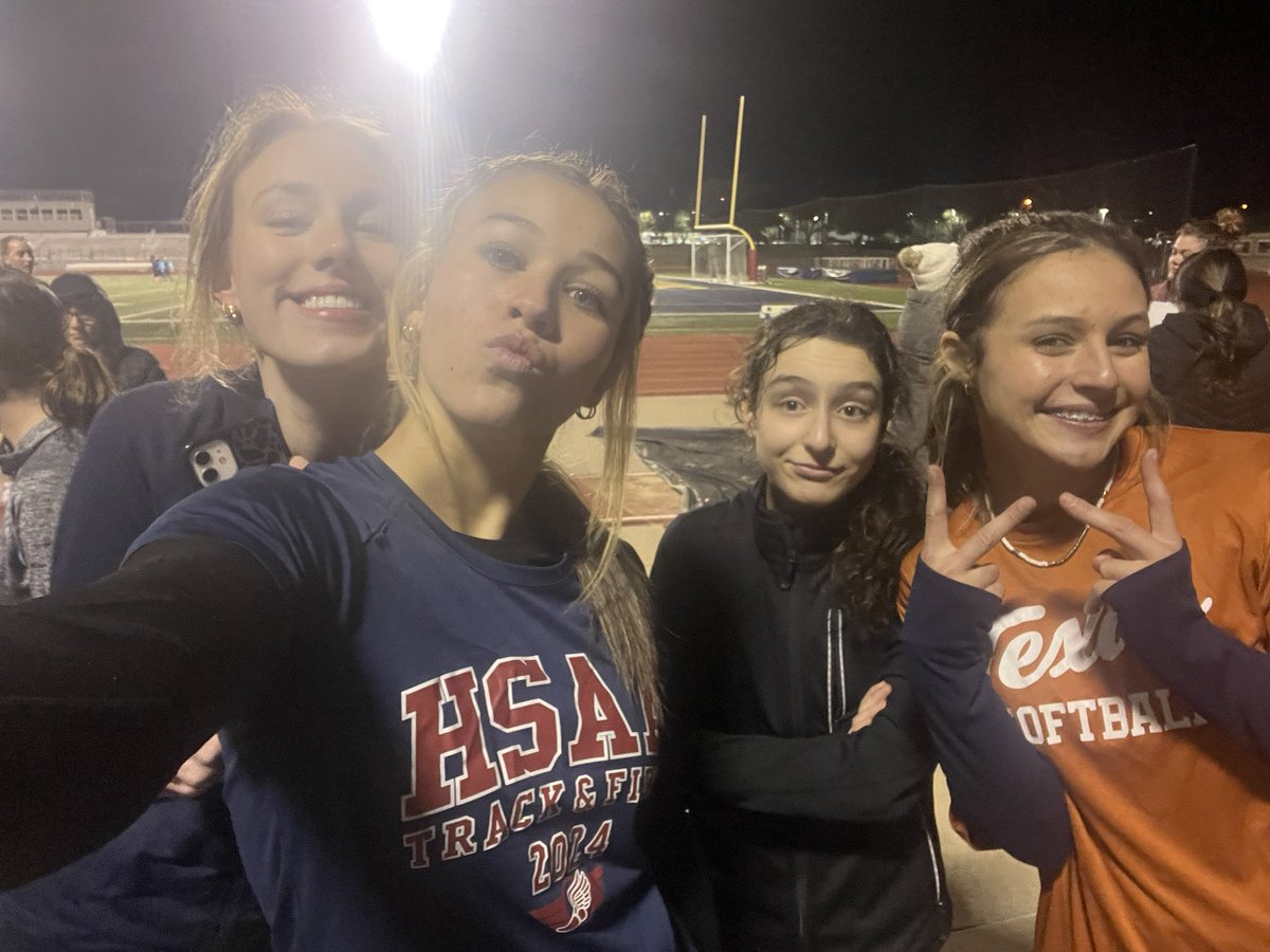 KaiaCesario's tweet photo. Started up HS track this week. Legs are a bit sore but still able to get in some good 🥎 reps! 

#Goldblooded #AlwaysReppin
#AO1 #GodReigns #ForHisGlory #ChristisinMe 
@ImpactGoldOrg @14ujazz @jazzvesely https://t.co/XXaDU6vioU