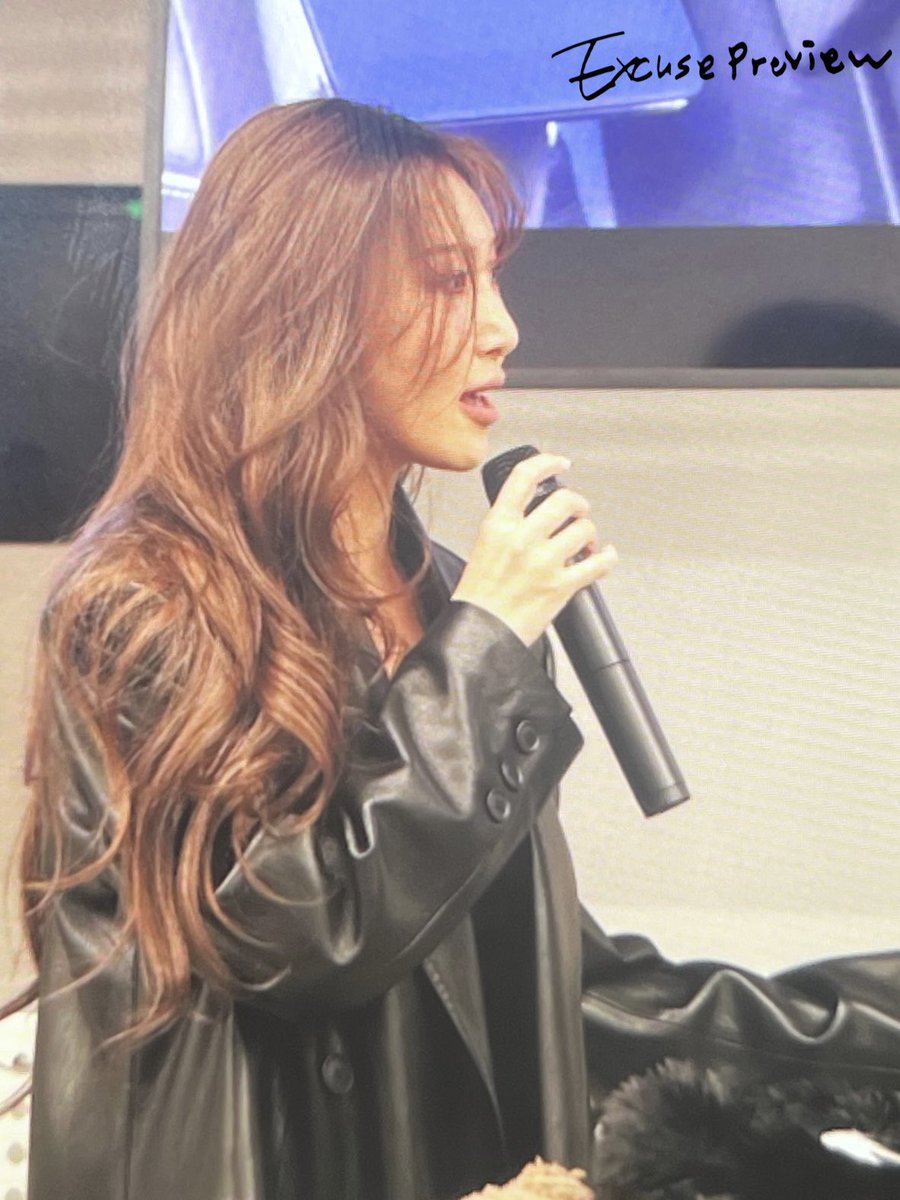 250118 시그팬싸 화사 프리뷰

 너무 많이 보고싶었어🫠🫠

#마마무 #화사 #MAMAMOO #HwaSa