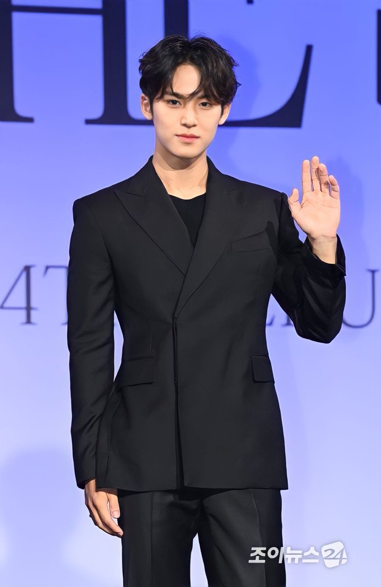 <a href="/OurHoH/">♥︎</a> <a href="/jiwoney/">LIZ.</a> <a href="/HeartOnHeaven/">ً</a> “Sampai jumpa lagi di cerita kita berikutnya. Acara farewell party hari ini kami tutup. Selamat malam, selamat istirahat dan tetaplah menjadi yang luar biasa!”