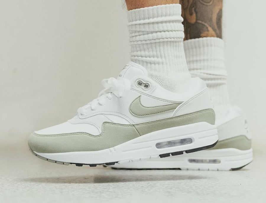 CaminoTV's tweet image. 5 paires de AM1 en giga promo (prix de base 150€) 

Bordeaux chck.me/12mW 84€
Bleu nuit chck.me/eEaL 90€
Jaune chck.me/8xjS 75€
Camel chck.me/lt2V 84€
Rose chck.me/jZE9 75€
Kaki chck.me/KM1W 75€ 

Code…