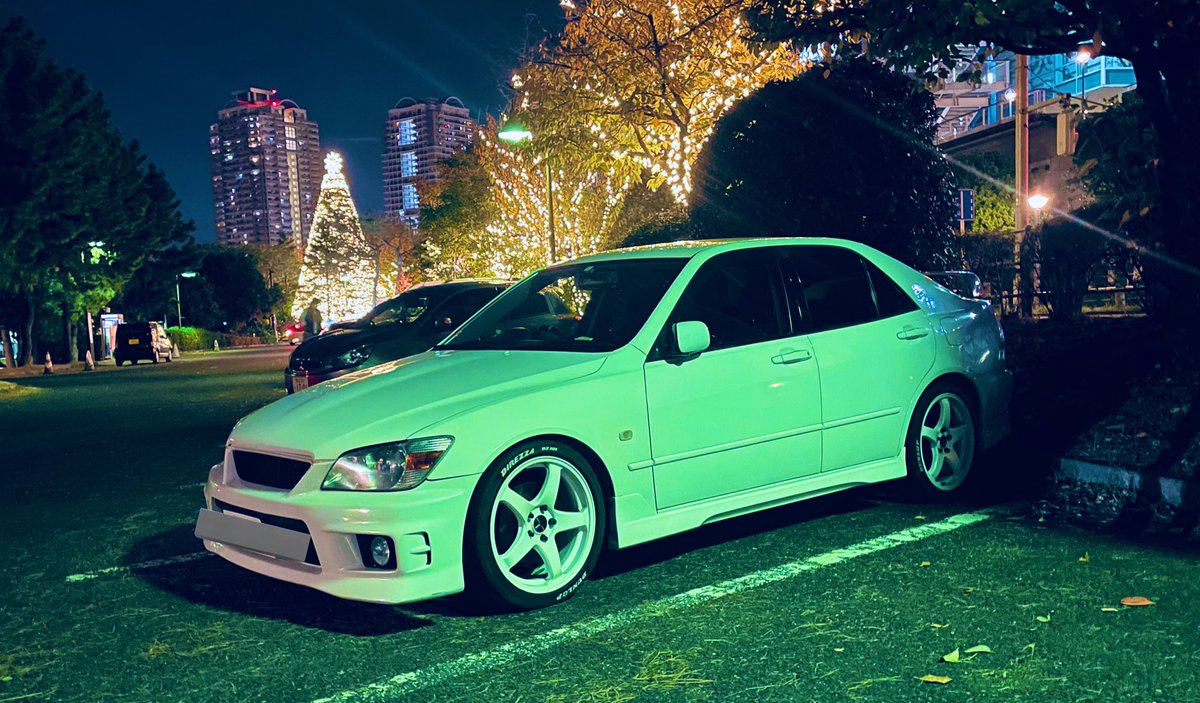 kaito_alte's tweet photo. 今日でアルテッツァ納車してからちょうど2年！
納車→1年→2年目とやっと自分の好きな見た目になった！！
でもたまに3S買っとけば良かったって後悔する、、 https://t.co/hSPH9W6J5G