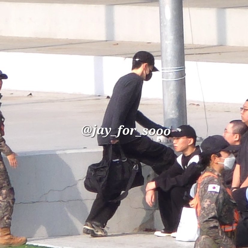 jaeplease_'s tweet photo. เหี้ยมากเกาหลีบอกของกลางทหารถือเข้ากรมไปด้วยละ 55535353535535555555555555555556555555655556555555556656665555555555555 https://t.co/6hSDup7CEX