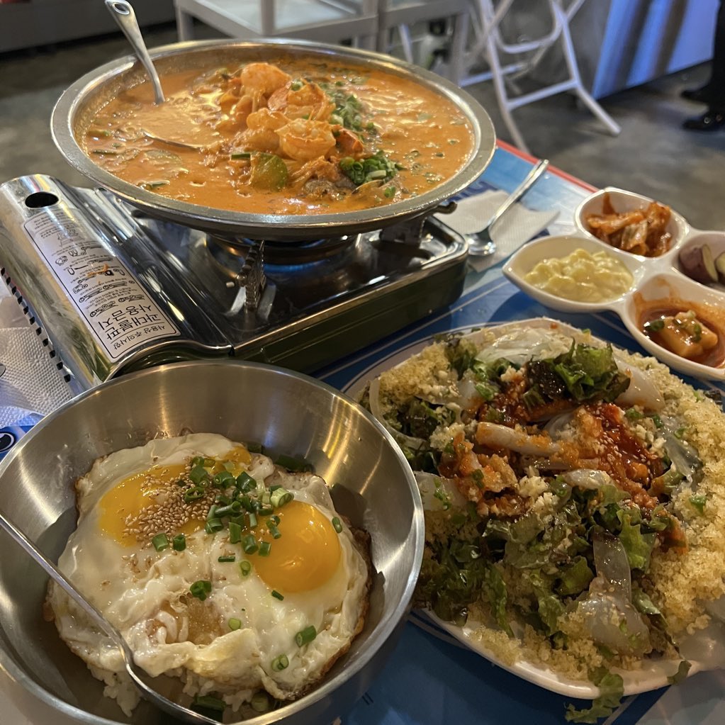 __961004__'s tweet photo. 📍 맛짱조개

포뜬산오징어 저요 🦑🫰🫰🫰

#이거_좐맛탱_먹어보좐
#같이오고싶어엽 @jamongxx https://t.co/09luFN3LW5