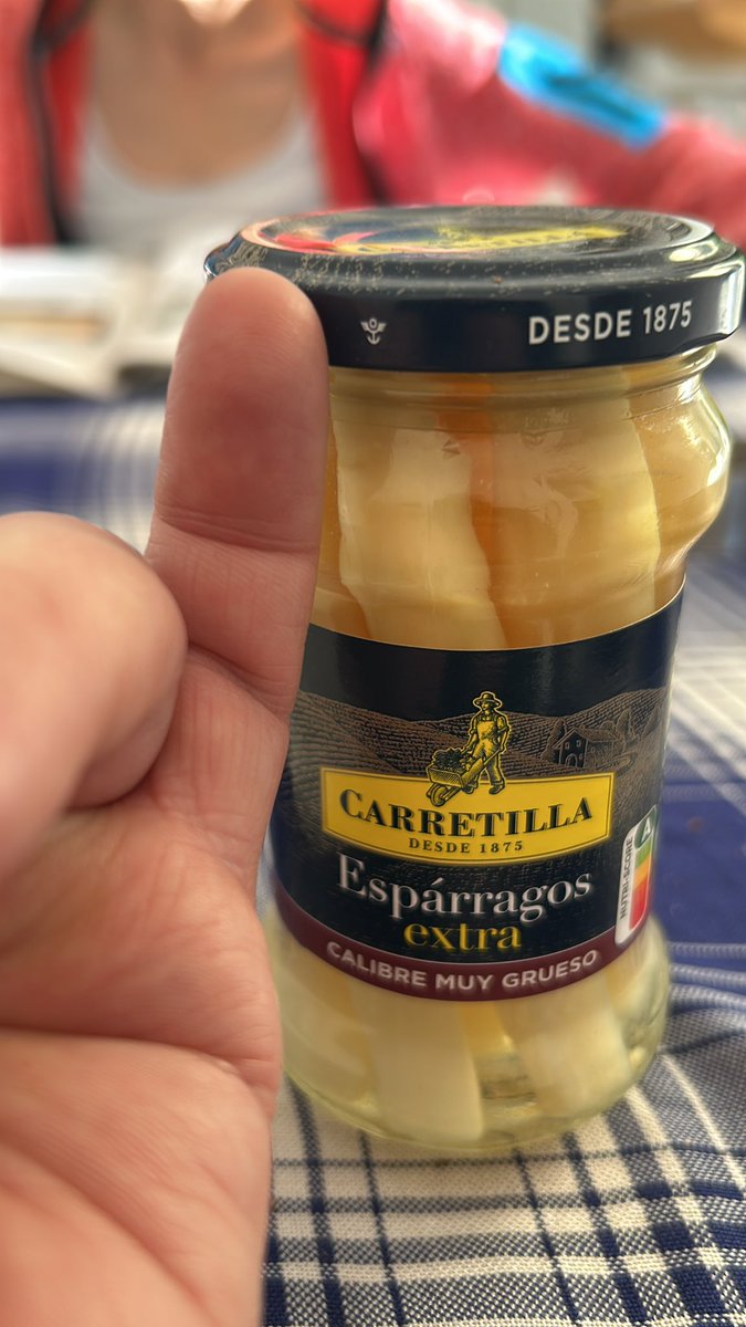 De veritat, <a href="/ElCarretillero/">ElCarretillero</a>, que aquests espàrrecs tan nyicris són “molt gruixuts”? Menys del diàmetre del meu dit petit