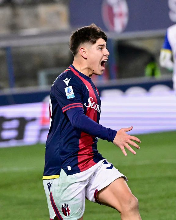 RamiroFlorio's tweet image. #GELP Asistencia de Benja Domínguez para que Bologna le de vuelta el partido 2-1 al Monza.