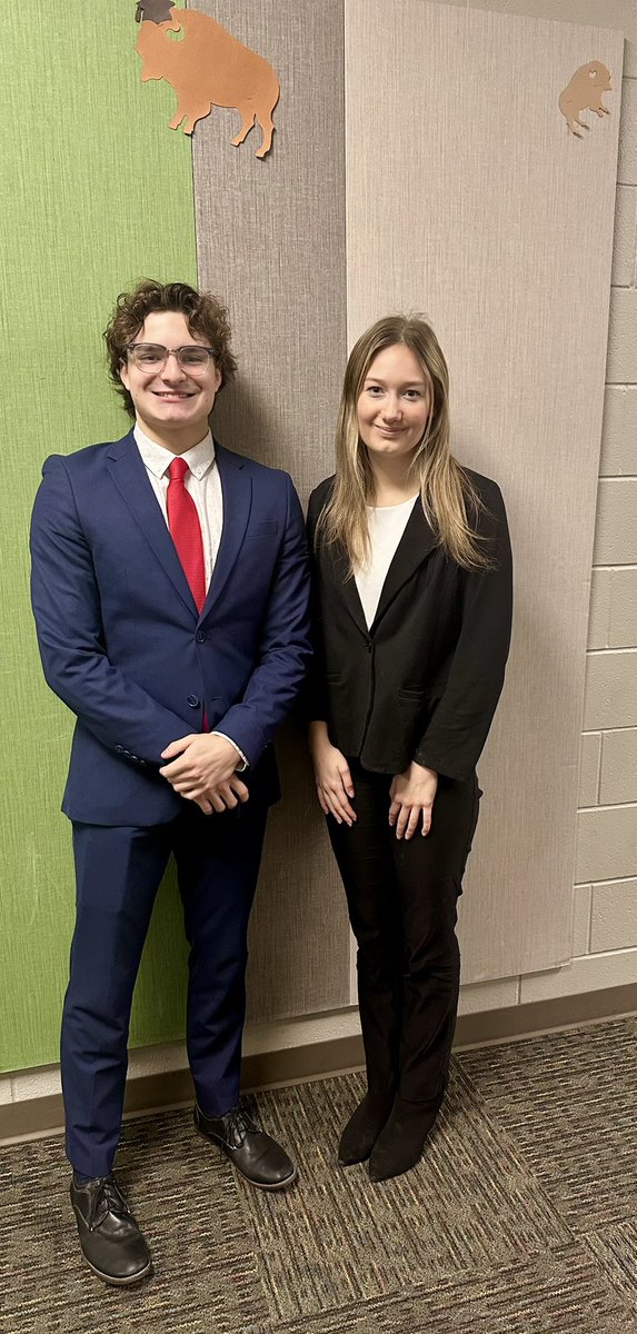 juleskobbe's tweet image. Seniors doing Senior things…last day of State Debate! Go Jags! 💛🖤🐆⚖️@AndoverSchools @ACBC_ACHSJags