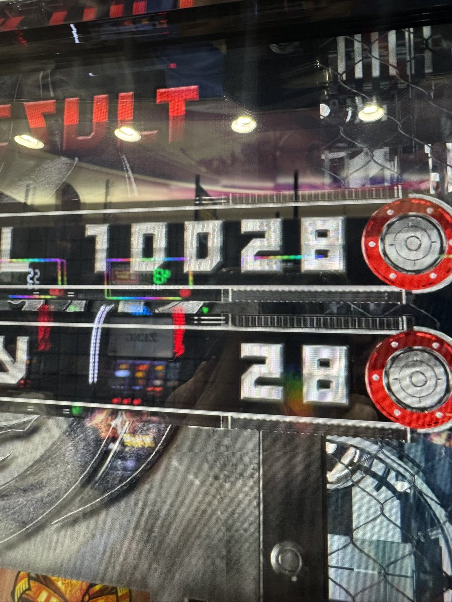 クセの強いもみあげ tweet media