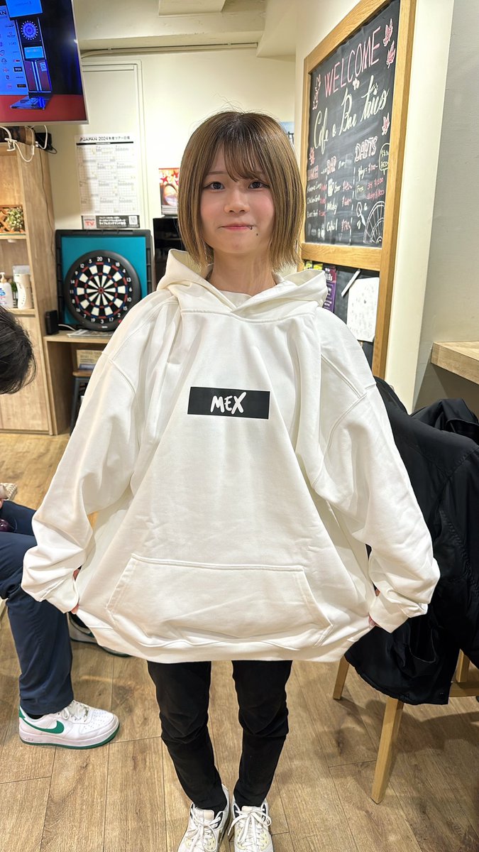 ShinBW's tweet photo. 可愛いモデルさん来たわ！

 #メックステキーラ https://t.co/mmvEK00tV1