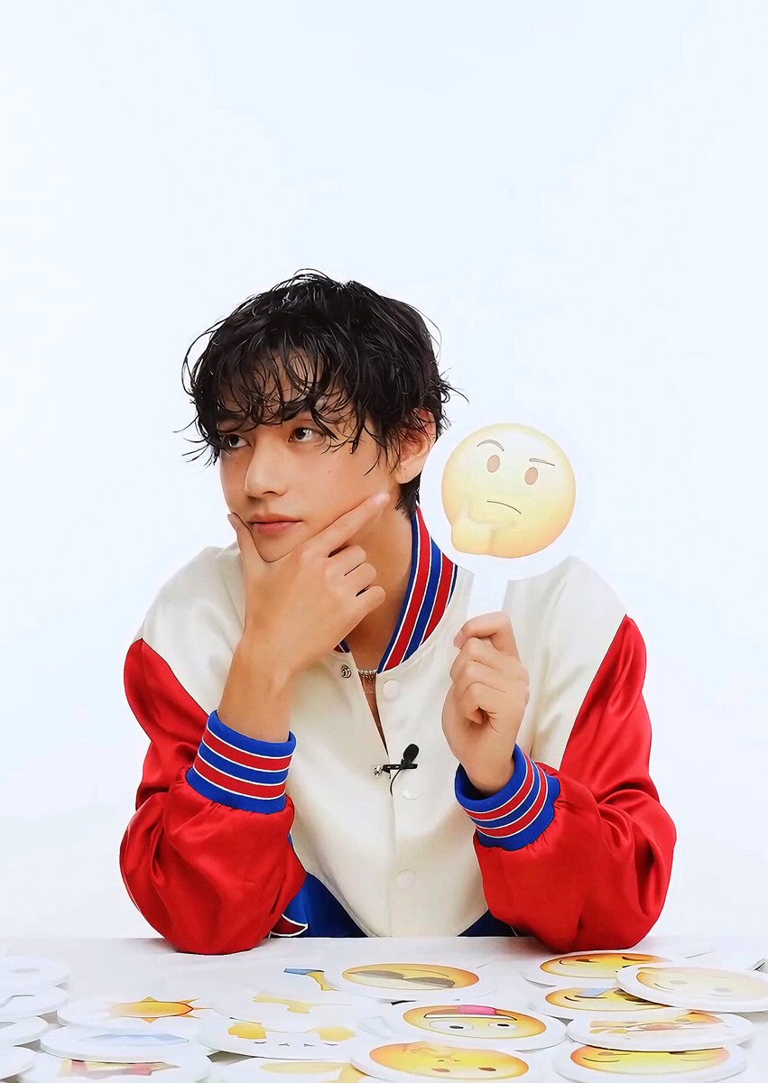 Taehyungimpact's tweet image. 🤔