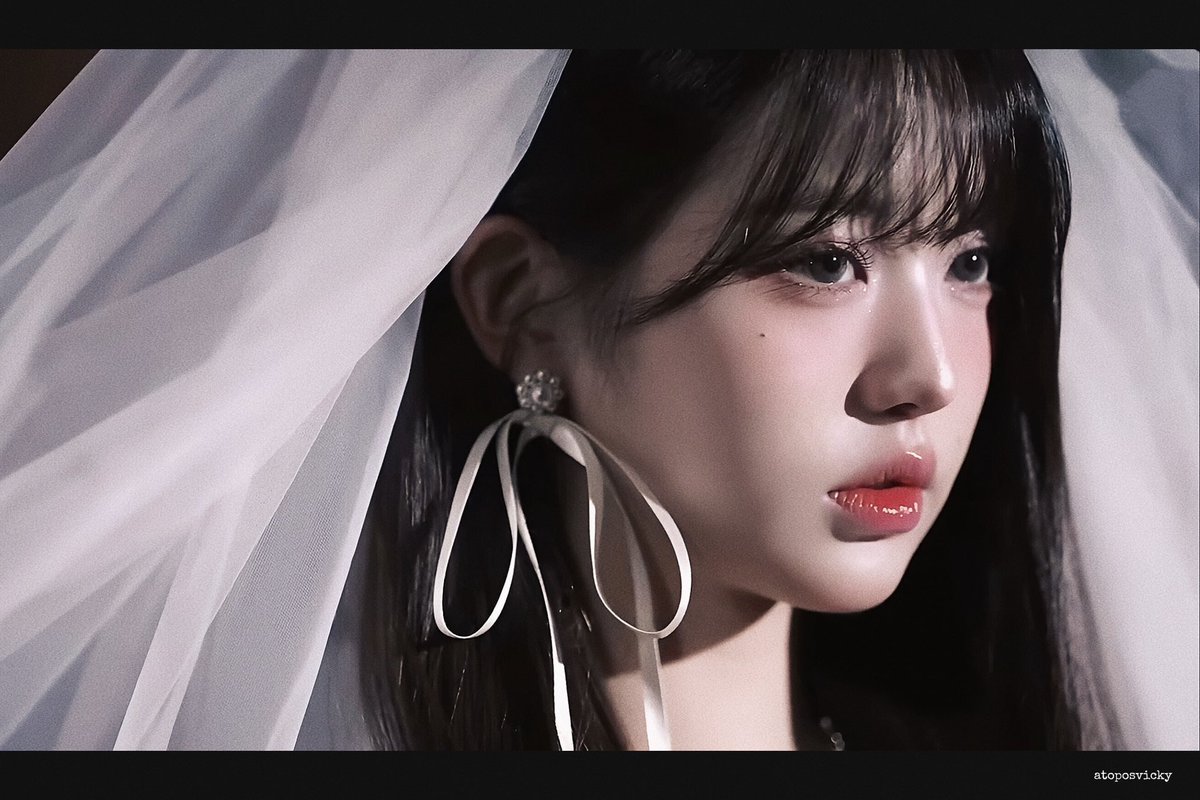 👰🏻‍♀️💍 #장원영