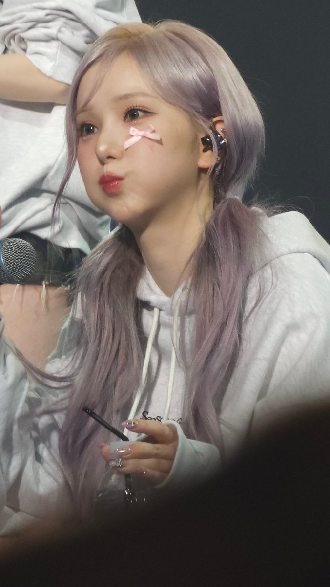 250118 은하
#여자친구 #GFRIEND #은하

따로 올릴만한 계정이 없어... 비계에서만 공유하기에 너무 아까워서 올려요🥲💗💗