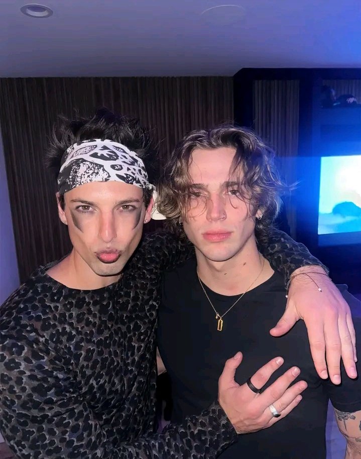 centralvhacker's tweet image. eu igual hera agr

18.01 || #vinniehacker via tik tok