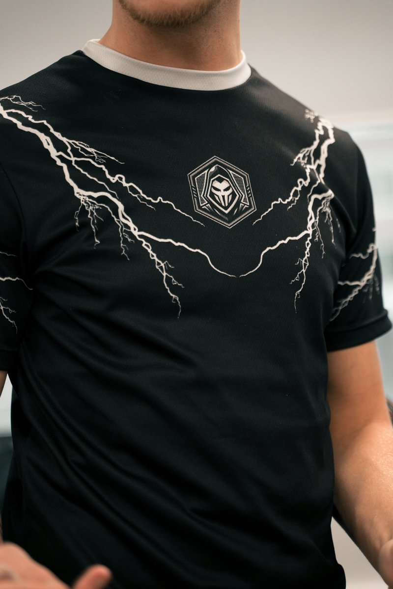 First look at the Faceless jersey 🔥