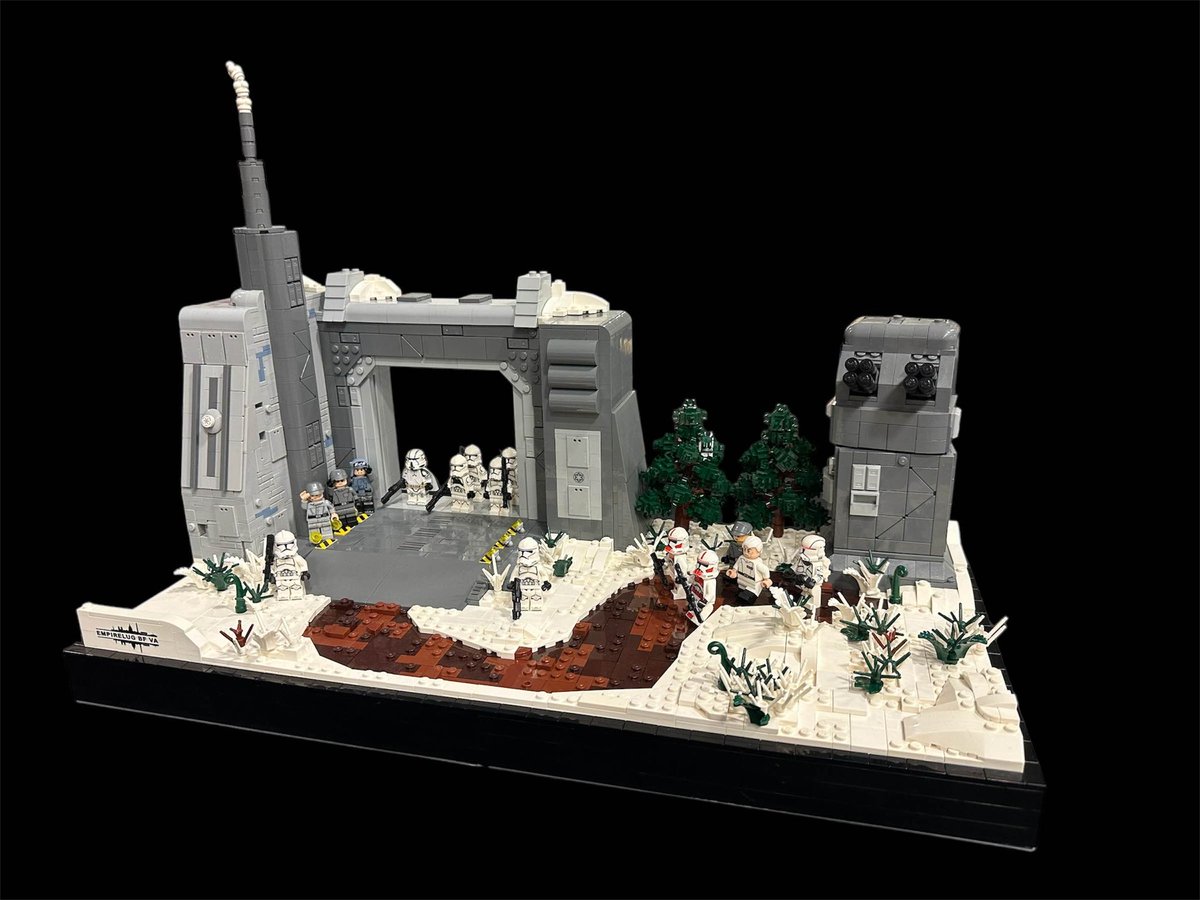 Rebelproductions1 got inspired from the classic style creations of old clone bases and put together a compelling moc which looked great on display at BrickFair Virginia!

#lego #legostarwars #legostarwarsmoc #legostarwarsmocs #legomoc #legocreation #starwars