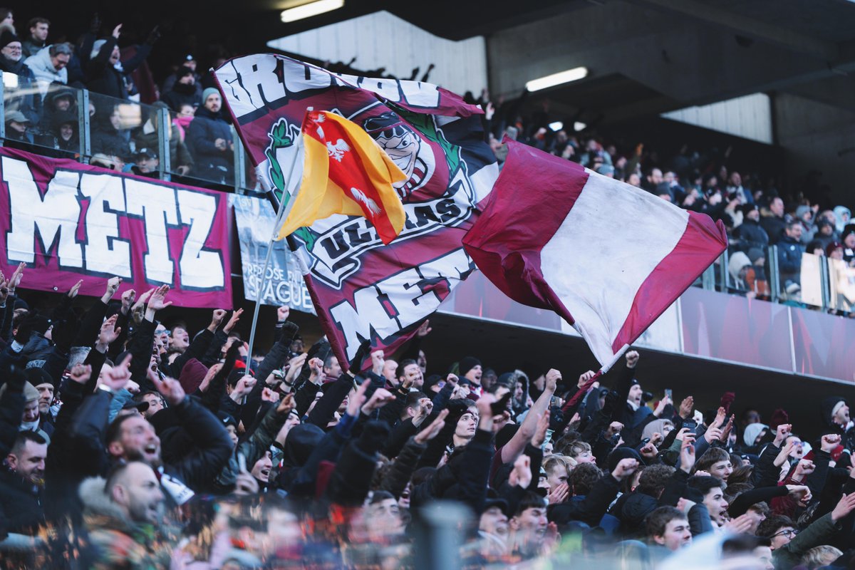 #FCMPFC [ ℙ𝕣𝕠 ]

Un samedi de QUA-LI-TÉ 🫡
𝗠𝗲𝗿𝗰𝗶 𝗽𝗼𝘂𝗿 𝘃𝗼𝘁𝗿𝗲 𝘀𝗼𝘂𝘁𝗶𝗲𝗻 🇱🇻