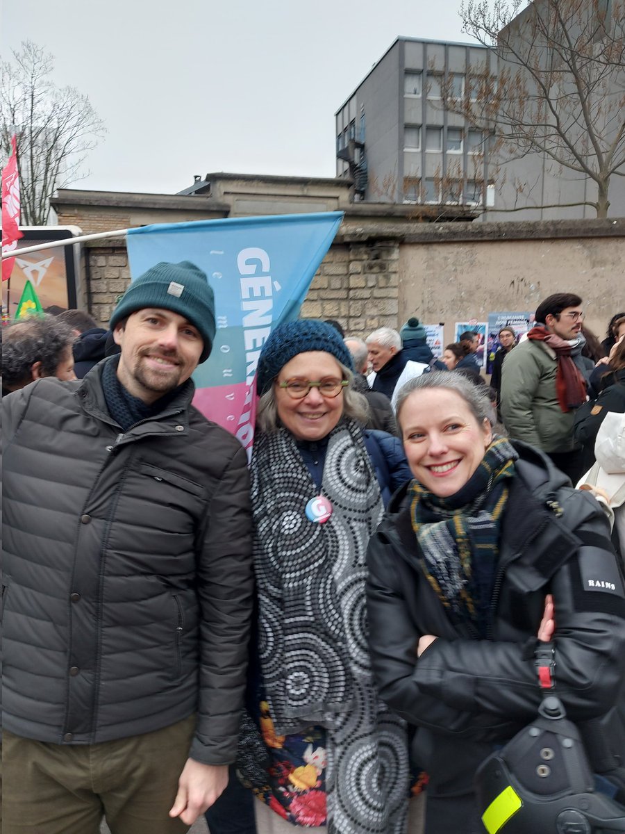 Génération.s Paris 10e 🟣 tweet media