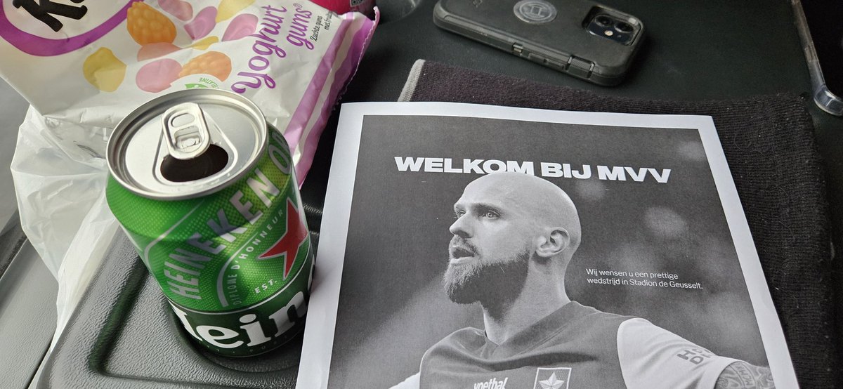 PascalFCDB's tweet image. We zijn er weer! #awayday #MVV uit. Come on #FCDenBosch @mijnfcdenbosch #HEYADENBOSCH #MVVDBO