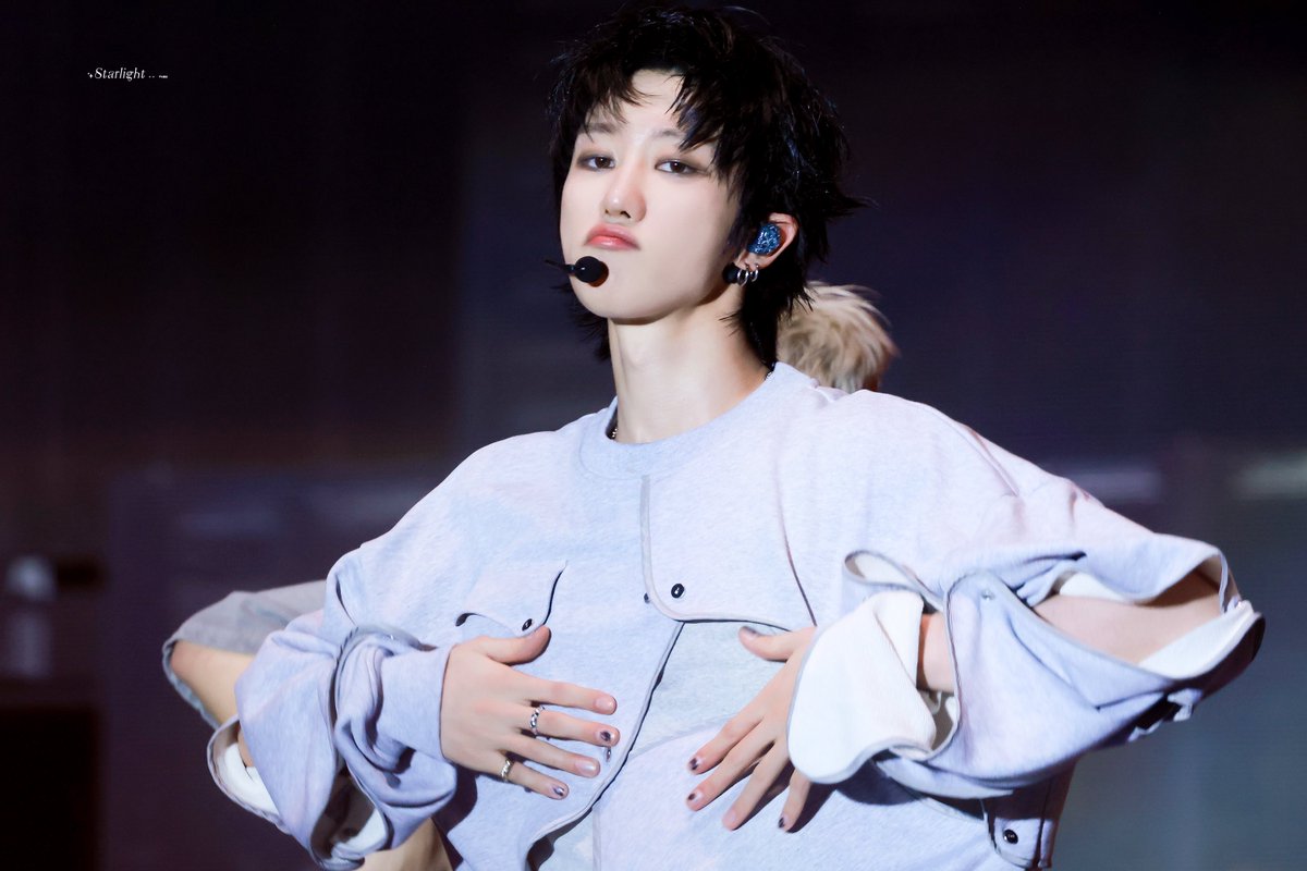 250118

#디에잇 #THE8
#서명호 #徐明浩 #ミンハオ
#세븐틴 #SEVENTEEN