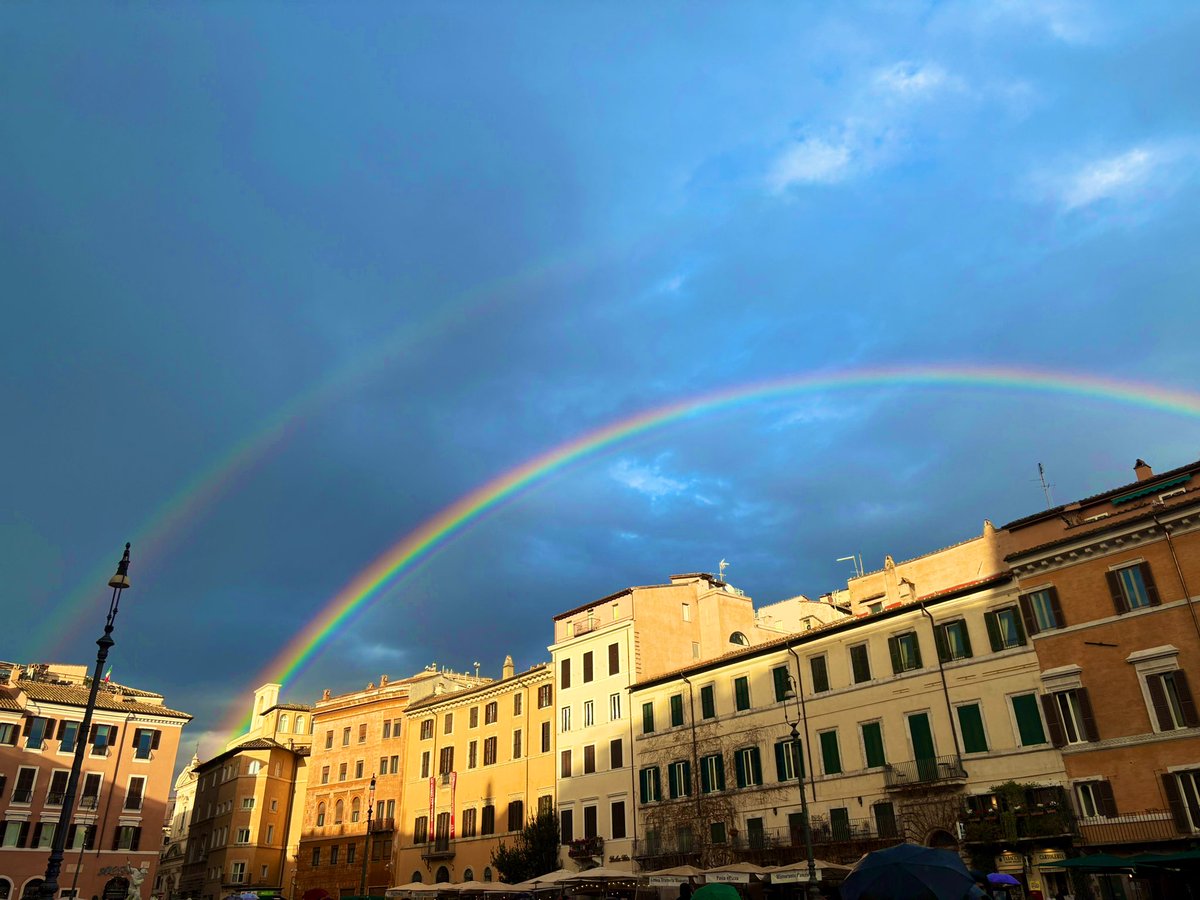 marigall24's tweet photo. Somewhere over the rainbow 🌈 #Rhome https://t.co/xFCBadJW0W