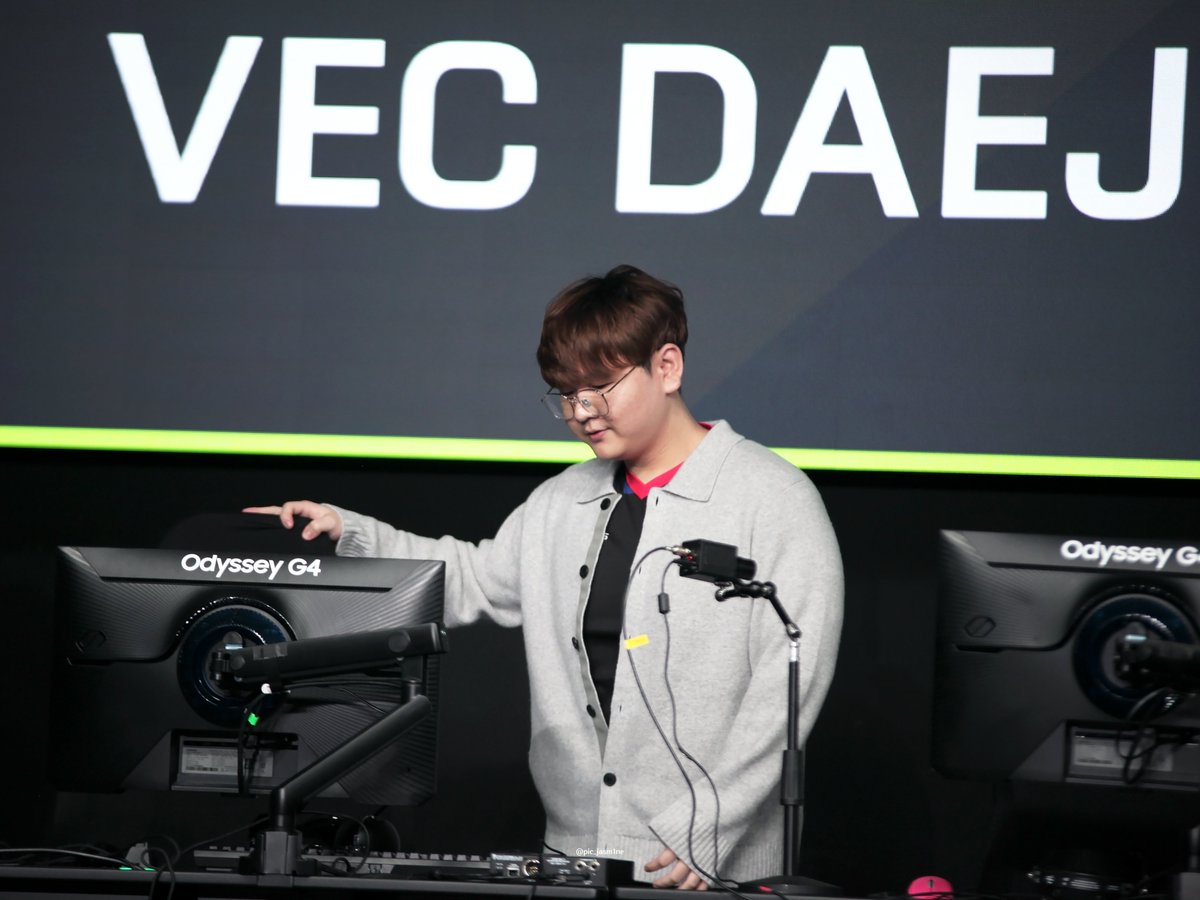 스민📷 tweet media