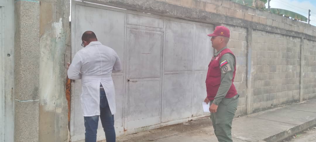SosaAlexey's tweet photo. Estado Delta Amacuro Municipio Tucupita. Jornada Casa a Casa en la Comunidad Deltaven por Parte de los Funcionario Estadual Acompañados por la Dra de la Comunidad y Guardia Nacional. 
#Cubacoopera 
@cubacooperaven 
@PartidoPCC 
@DrYusleivy 
@YoaniBueno 
@Del1310432 https://t.co/rIHfGjJyT5