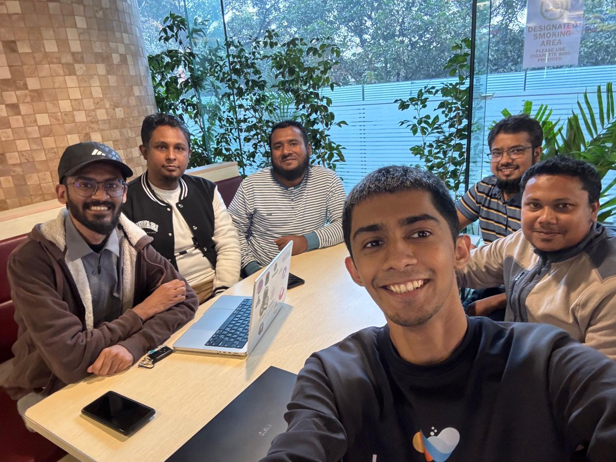 kausaralm's tweet photo. Discussed about how to make more meaningful @WordPress  contributions. Glad to have buddies from
@NinjaForms  
@wppool_  
@RocketDotNet  
@Barn2Plugins https://t.co/Gr0YjWlHIv