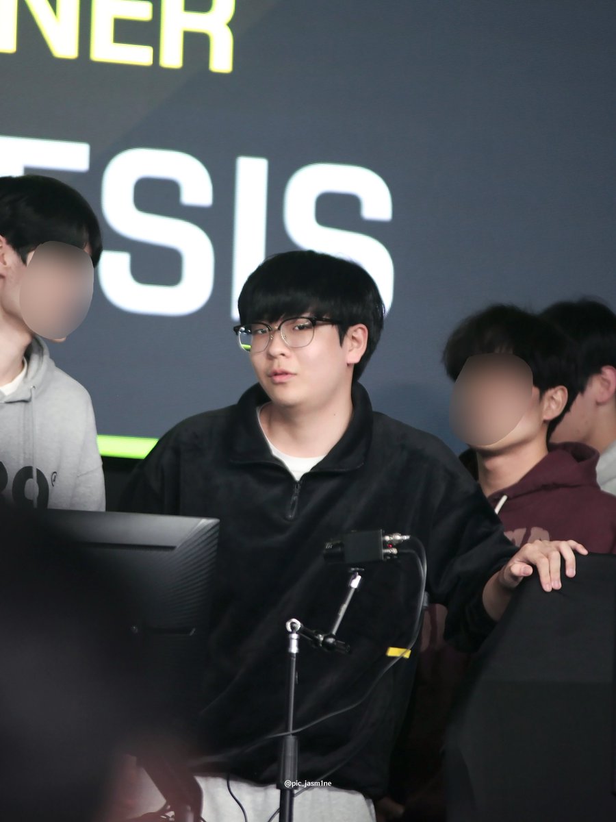 스민📷 tweet media