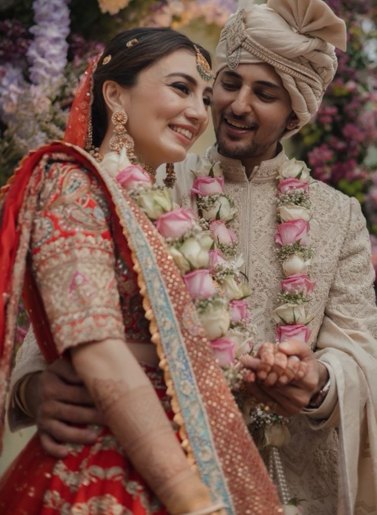 2015: WHO IS DHARAL?

2025: MRS. RAVAL, BHABHI AAGAYIIIIII 🥹🌸💙

DD DAY 
#DDday