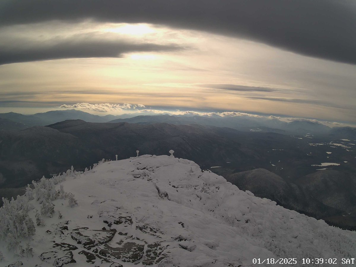 The current view from the summit of Whiteface, #Adirondacks.