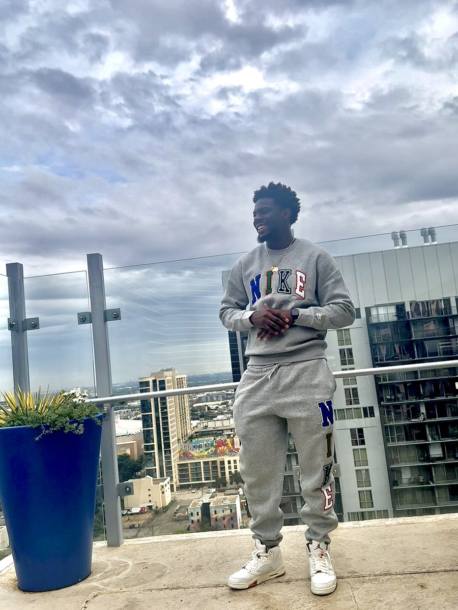 Ke_SelfMade's tweet photo. H-town baby! https://t.co/b7CRTLWzow