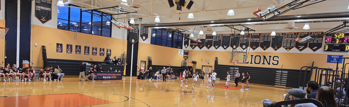 INTERESTING....HALFTIME

Barnegat HS 4 <a href="/CoachNicolini/">Barnegat Girls Basketball</a> - 21

Over

<a href="/HighSchoolNorth/">High School North</a> - 18
 for Coach <a href="/mcgheej22/">Justin McGhee</a>

College players to:

@ESUWBB @BOBDUBINA <a href="/CoachDevin_WBB/">Devin Jefferson</a> 
@STOCKTONOSPREYS <a href="/tcnjwb/">TCNJ Women's Basketball</a> <a href="/RowanWBB/">Rowan Women’s Basketball</a> 

@jrcarroll4 @northnation1  <a href="/HighSchoolNorth/">High School North</a> @MCCARTHYEM11 @lLASPARRO