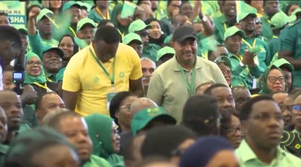EsirEid's tweet photo. #TajiriLaKihaya 

THE FALL OF YANGA:

Mixing Football with POLITICS! https://t.co/XfvXMaUsP5