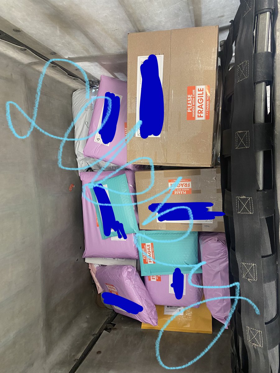 reveluxgos's tweet photo. #sebupdates
mail drop off 1-18-25
tracking numbers are in ml https://t.co/6IJvIyDhBg