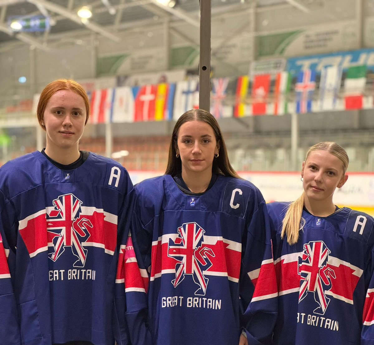 🇬🇧 Your Great Britain captaincy team...

Ruby Newlands (Assistant Captain)
Lilly Endicott (Captain) 
Ameilia Williams (Assistant Captain) 

📺 Tonight: U18 Women's warm-up game v Chinese Taipei. Watch here → tinyurl.com/2m9mt469