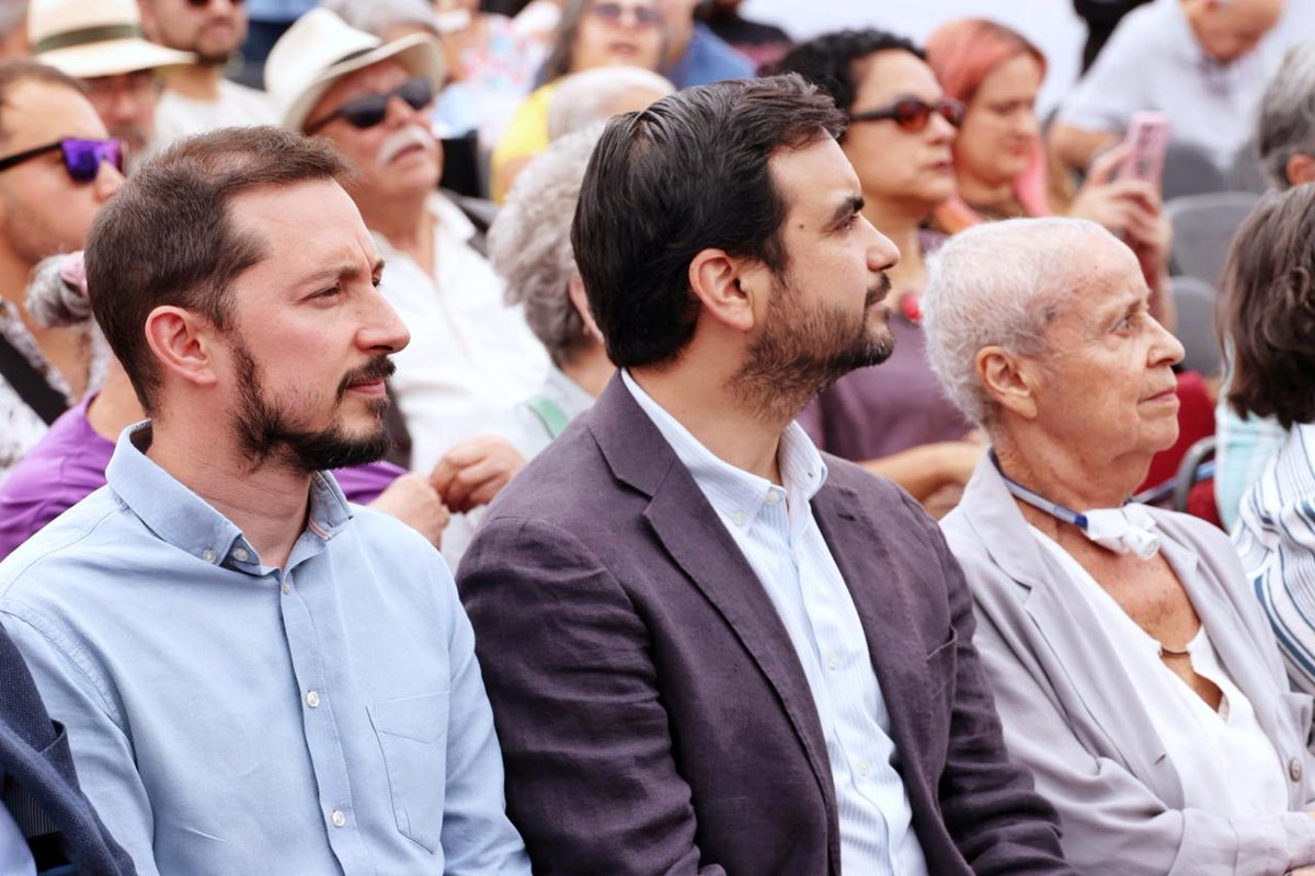 panchofigueroa's tweet photo. Hoy concretamos la segunda etapa de la entrega, con fines de preservación de la memoria, del sitio en el que funcionó el centro de detención y tortura 3 y 4 Álamos. Nuestro gobierno mantiene y profundiza su compromiso con los derechos humanos y el nunca más. https://t.co/VJUdX9Ldg1