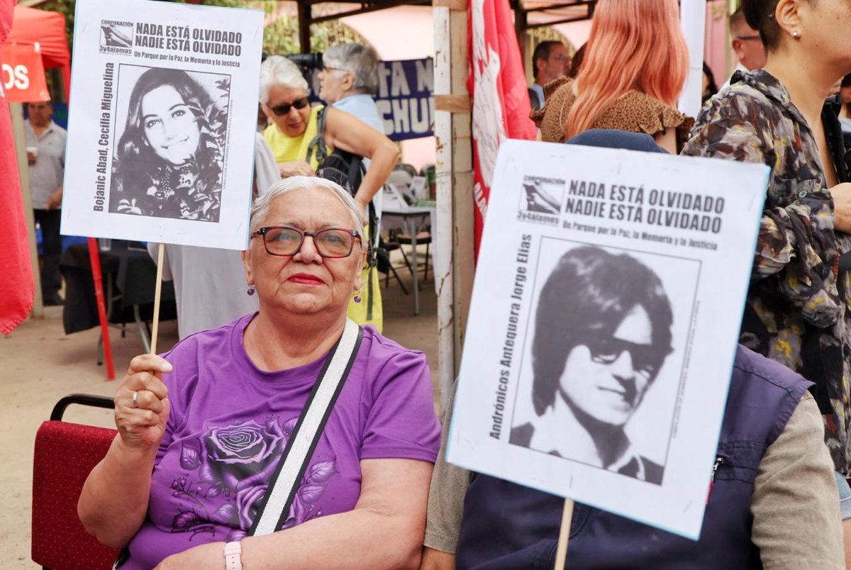 panchofigueroa's tweet photo. Hoy concretamos la segunda etapa de la entrega, con fines de preservación de la memoria, del sitio en el que funcionó el centro de detención y tortura 3 y 4 Álamos. Nuestro gobierno mantiene y profundiza su compromiso con los derechos humanos y el nunca más. https://t.co/VJUdX9Ldg1
