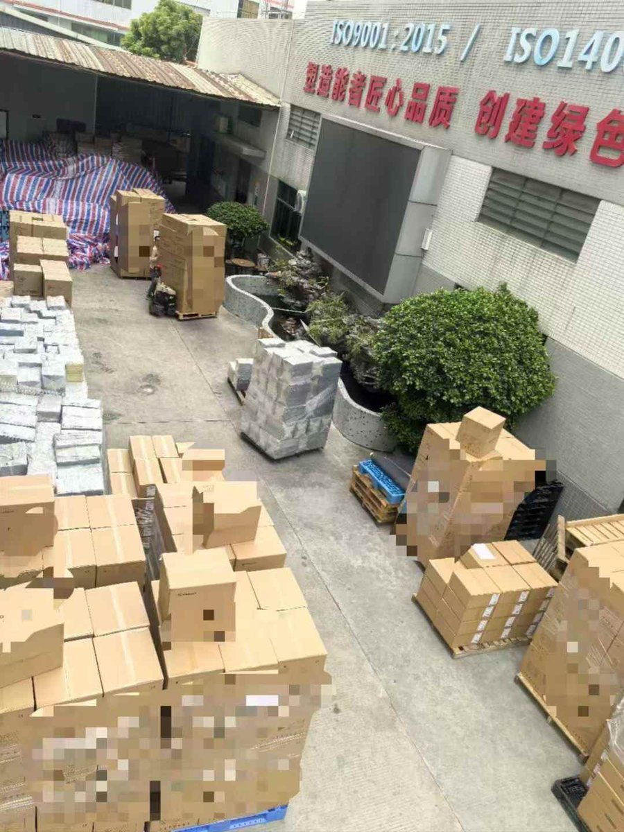 C2Kanny's tweet image. The factory has been running at full capacity, with containers fully loaded every day! Today is the last day before our hardworking team takes a well-deserved break to celebrate Chinese New Year. See you all next year!

#MousePadFactory #CustomMousePads #FactoryLife