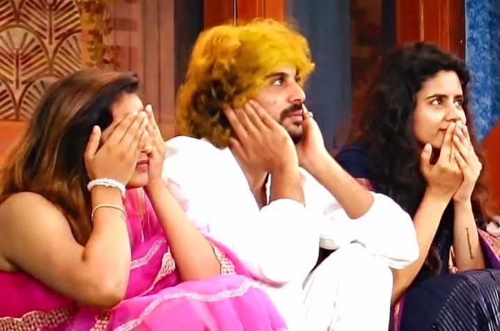 Angrichorni's tweet image. This season takeaways🥺❤️‍🩹, hope they continue their friendship outside and stay connected :)
Would love to see them going to GOA together 😂
#BiggBossTamil8 
#goagang
#Rayan #Jacqulinelydia𓃵 #Soundariya