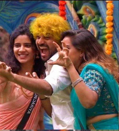 Angrichorni's tweet image. This season takeaways🥺❤️‍🩹, hope they continue their friendship outside and stay connected :)
Would love to see them going to GOA together 😂
#BiggBossTamil8 
#goagang
#Rayan #Jacqulinelydia𓃵 #Soundariya