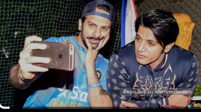 Karanvir (@kvbohra) on Twitter photo Wishing you all the best for the finale brotha <a href="/KaranVeerMehra/">Karan Veer Mehra</a> #KaranveerMehra #BiggBoss18 Wishing you all the best for the finale brotha <a href="/KaranVeerMehra/">Karan Veer Mehra</a> #KaranveerMehra #BiggBoss18