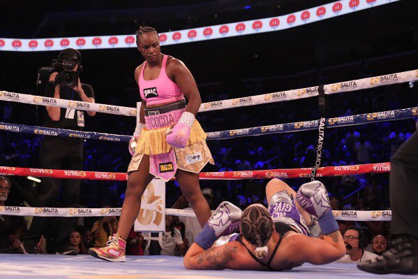 Claressashields's tweet photo. Laila Ali is pressed…. How she gonna say I’m not gonna make it very far by burning bridges when I’ve made it farther than she has already. The facts is she’s been retired from boxing 18 years. I have great relationships with great people & they are all Genuine. This the same lady told me don’t turn pro. Looks like turning pro worked & working out great for me! There are fighters from her era like ANNE WOLFE, Lucia Rijker who actually want to see the younger fighters win, those are the champions I respect. Laila is just another example of a bitter old person #GWOAT  #FEB2nd