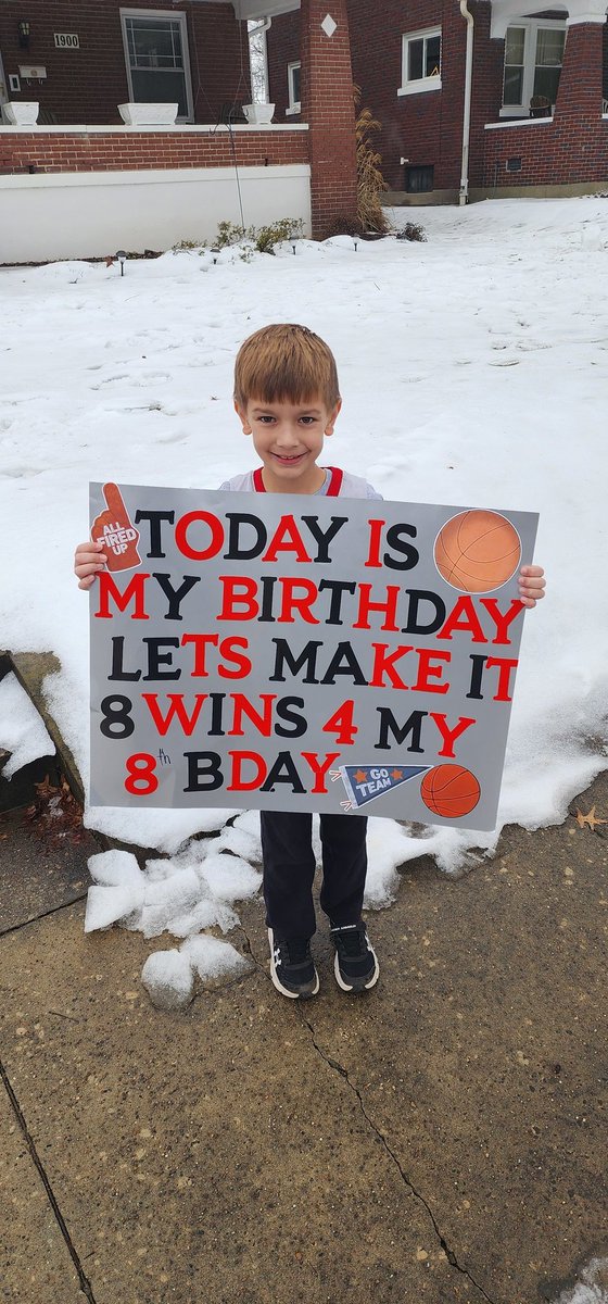 kusellis87's tweet photo. The only thing Joe wanted for his birthday was ticket's to see UofL basketball play. Go Cards! @GoCards #GoCards https://t.co/4XHdV26HeE