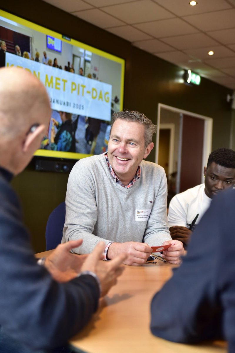 KatalysNL's tweet image. We hadden feest vandaag: in het hele land vierden initiatiefnemers het succesvol afronden van hun project voor de buurt in 2024. De Kern met Pit-dag was er in alle provincies. #Kernmetpit #Droomvoorjebuurt #katalys #trofeewinnaars