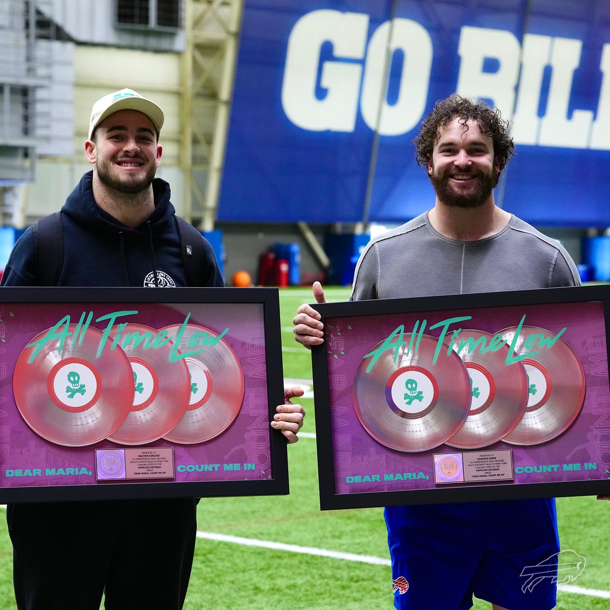 BuffaloBills's tweet image. Thanks for the love, @AllTimeLow!

#GoBills | #BillsMafia