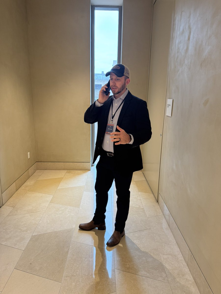 JShellKY's tweet photo. In DC for the inauguration of @realDonaldTrump. Took a minute to talk live with @mboyle1 on @BrietbartNews. Discussed excitement in ag community about Trump returning, @BrookeLRollins confirmation to lead USDA, &amp; vital role farmers will play to Make America Healthy Again https://t.co/ak2gEL65SX