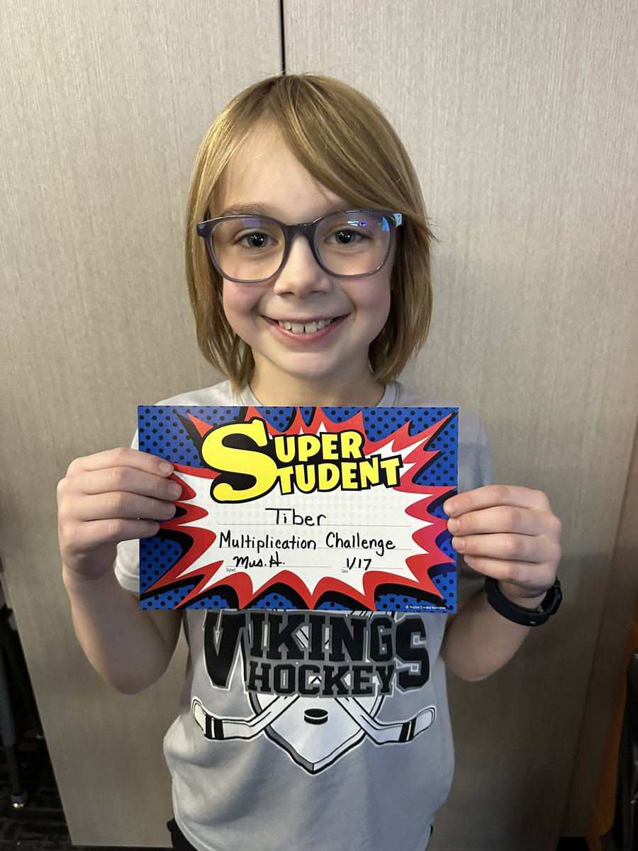 Mrs. Holthouse tweet media